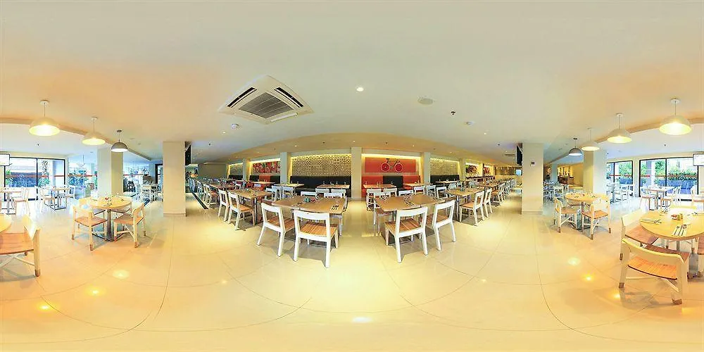 ****  Harris Hotel Seminyak Indonesia