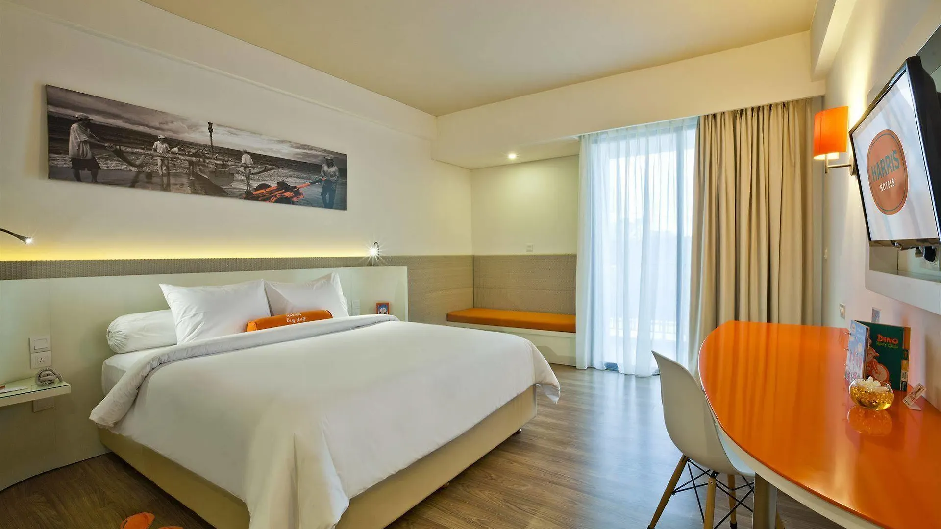 Harris Hotel Seminyak 4*, Семиньяк Индонезия