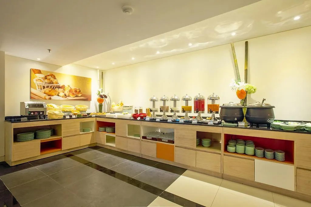Harris Hotel Seminyak