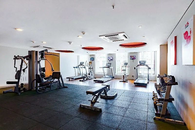 Harris Hotel Seminyak  Семиньяк
