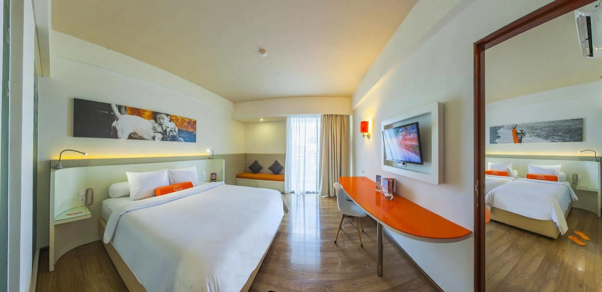 Harris Hotel Seminyak