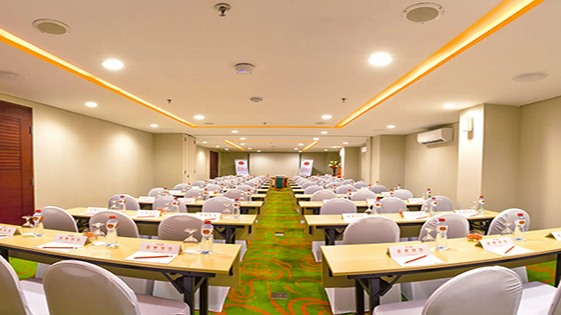 Harris Hotel Seminyak