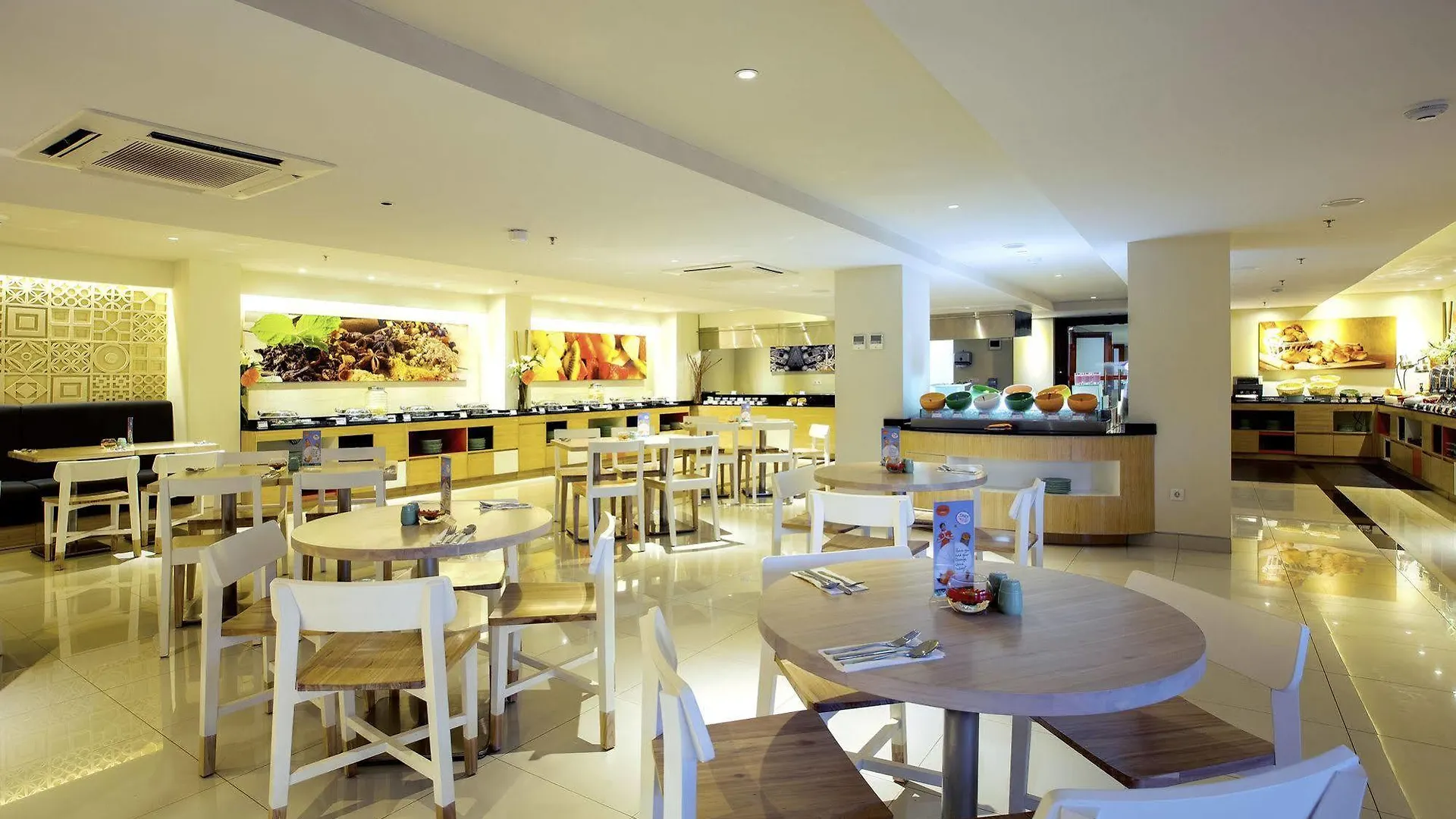 ****  Harris Hotel Seminyak Indonesia